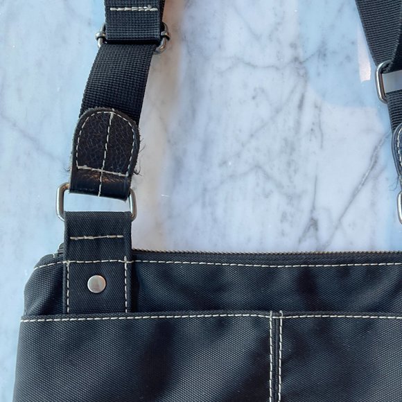 Roots Premium Black Leather Bag - Picture 10 of 11